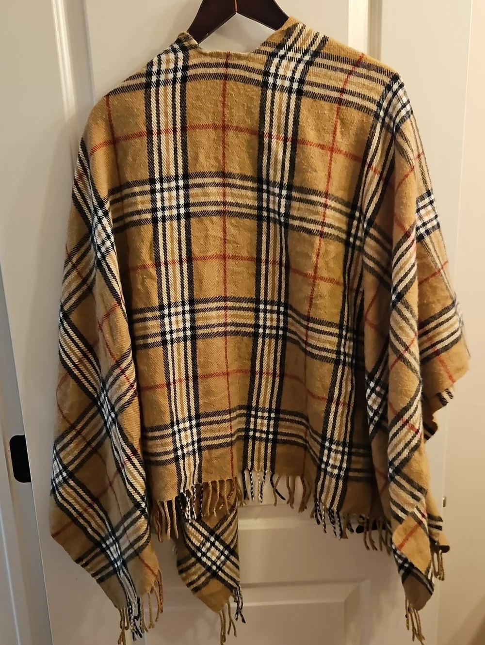 Heritage Plaid Fringe Ruana Shawl Tan Black Red White One Size